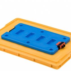 Plastikinis dangtis su baterijos laikikliu 093-02F
